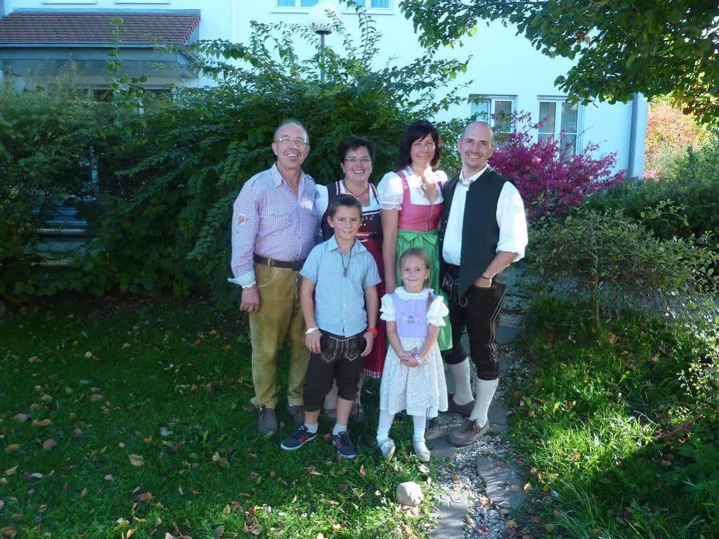 Gasthof Linde - Hotel Blum Unterroth 外观 照片